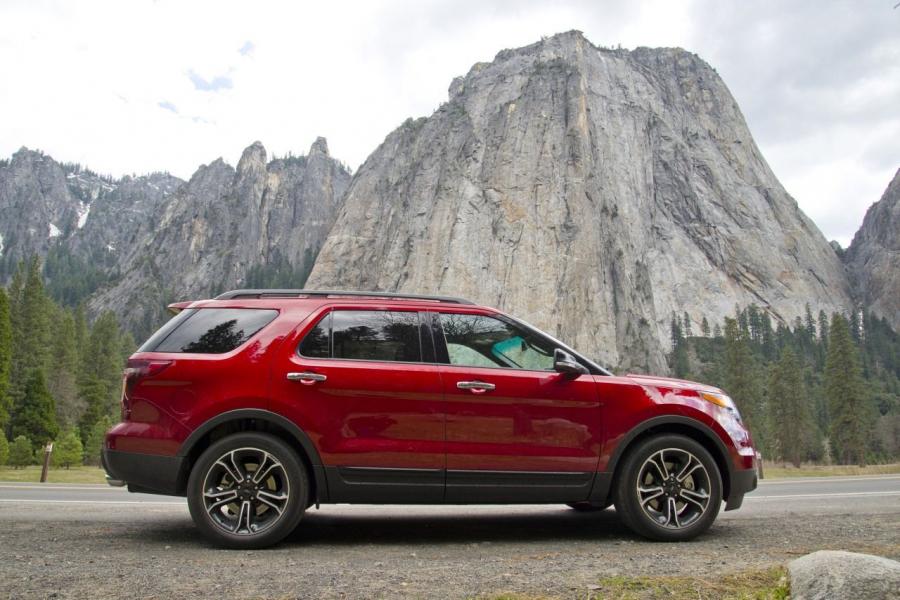  Ford Explorer Sport 2012 года  (фото 13 из 94)